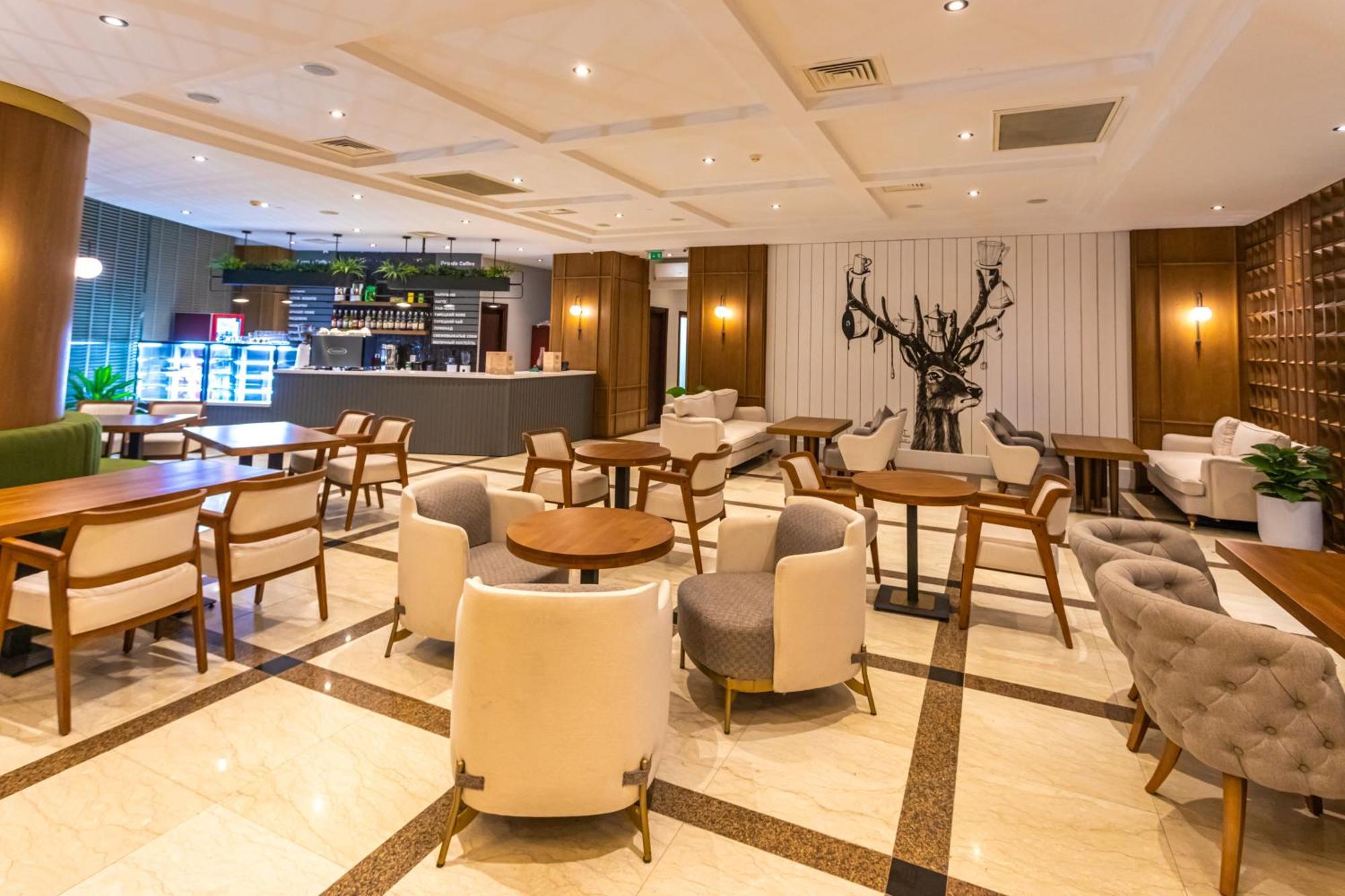 Grand Hotel Victory Ακτάου Εξωτερικό φωτογραφία The lounge at the airport
