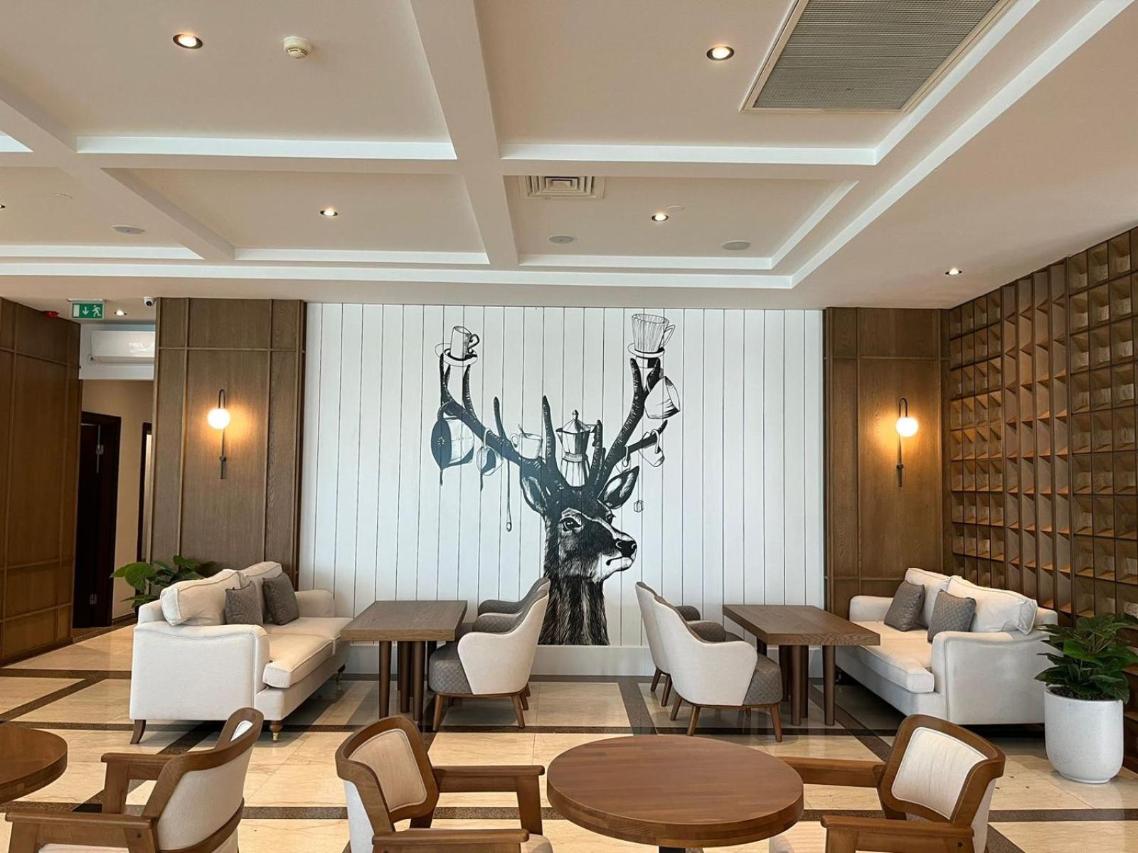 Grand Hotel Victory Ακτάου Εξωτερικό φωτογραφία The lounge at the airport